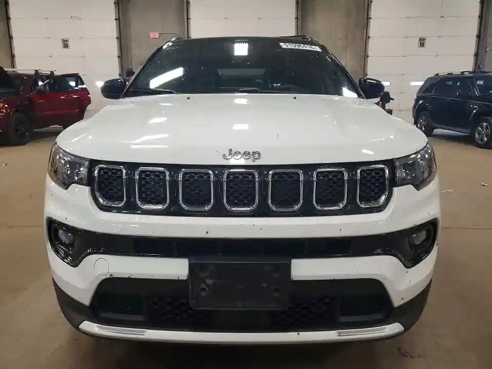 3C4NJDCN7PT533235 2023 JEEP COMPASS-4