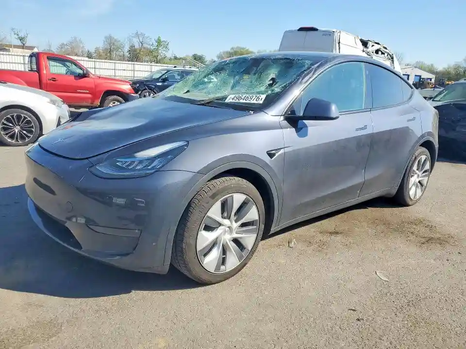 7SAYGDEE3PA036061 2023 TESLA MODEL Y-0