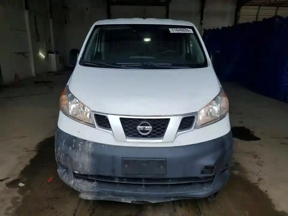 3N6CM0KN4FK720104 2015 NISSAN NV-4