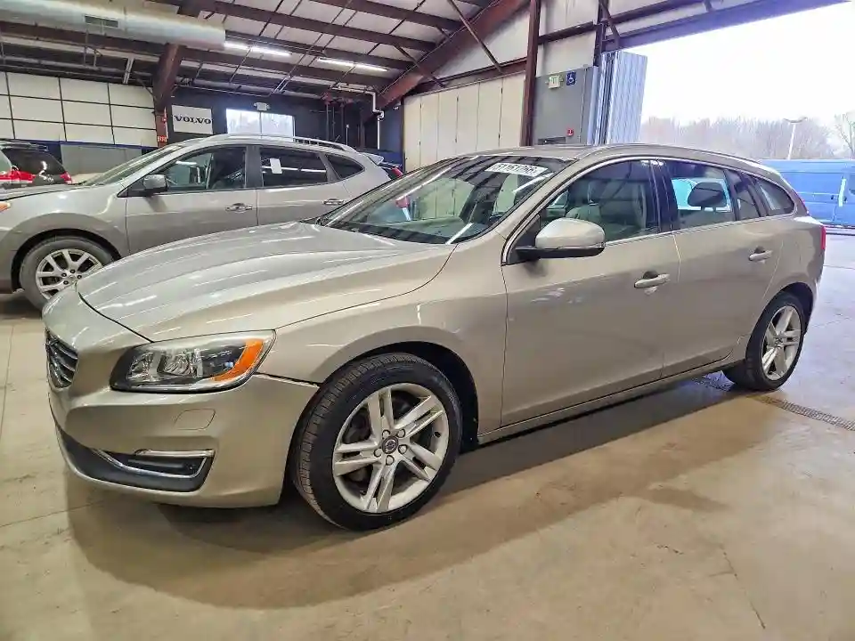 YV1612SM9F1267136 2015 VOLVO V60-0