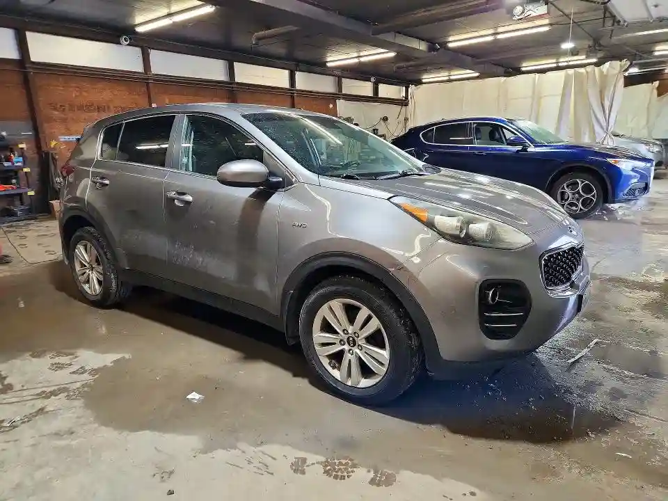 KNDPMCAC9J7447531 2018 KIA SPORTAGE-3