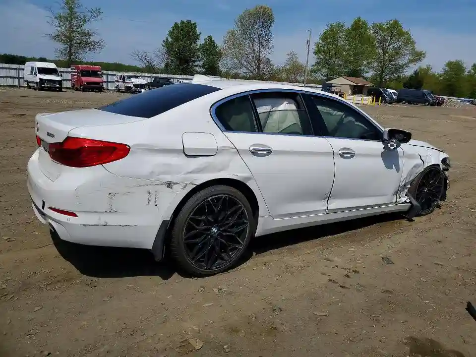 WBAJA5C56JWA36912 2018 BMW 5 SERIES-2