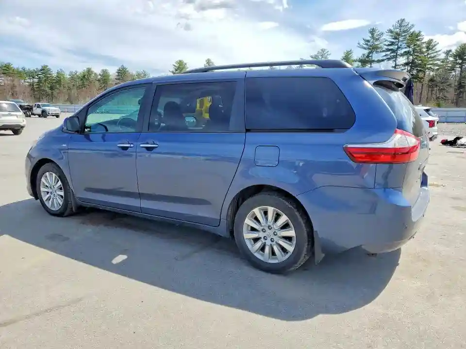 5TDDK3DC7GS137039 2016 TOYOTA SIENNA-1