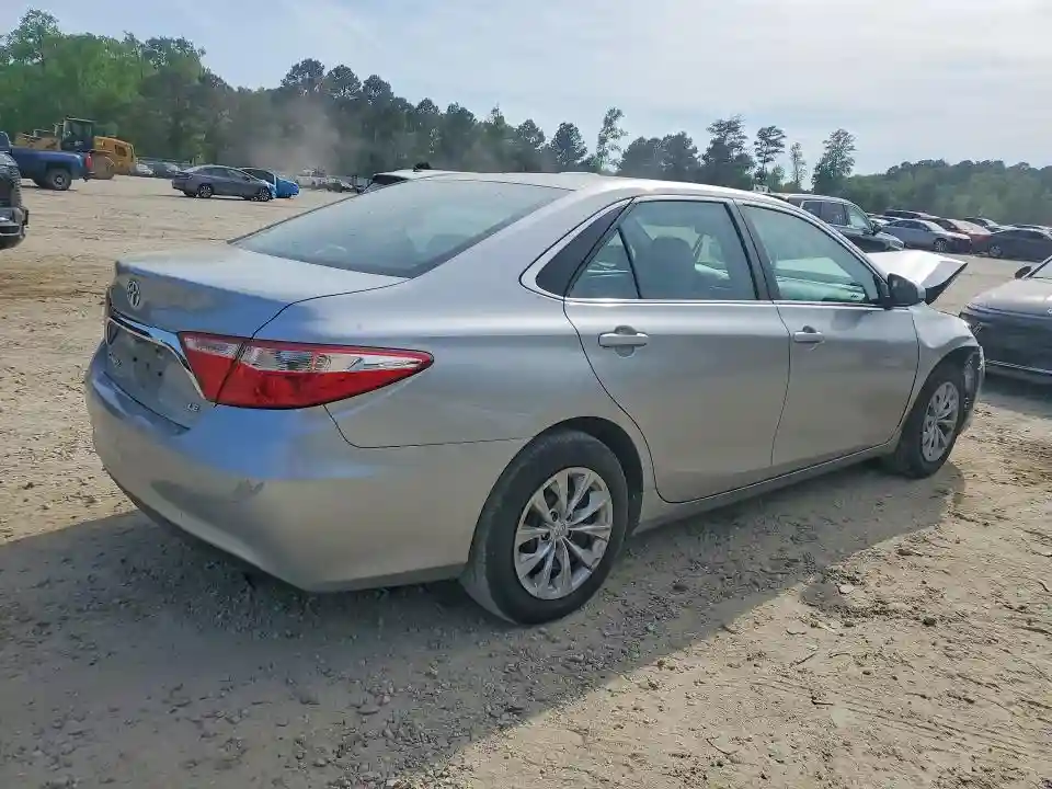 4T1BF1FK0HU762802 2017 TOYOTA CAMRY-2