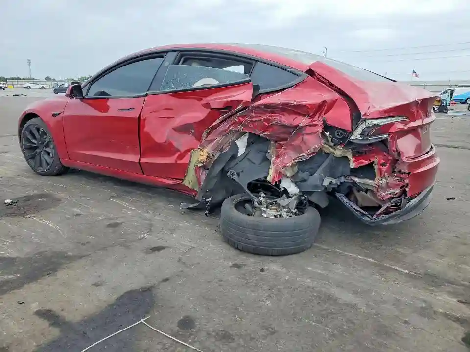 5YJ3E1EA3SF975294 2025 TESLA MODEL 3-1