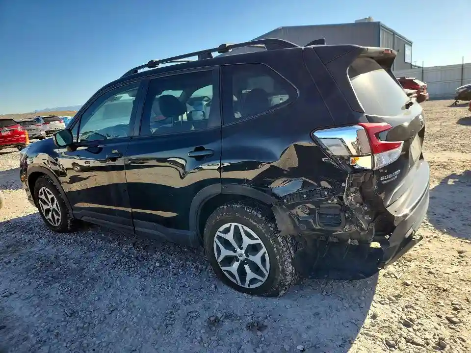 JF2SKAJC8MH438016 2021 SUBARU FORESTER-1