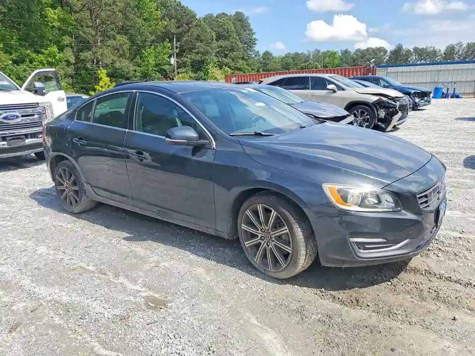 YV1612TD9F2306557 2015 VOLVO S60-3