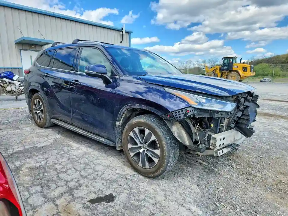5TDHZRBH3MS160666 2021 TOYOTA HIGHLANDER-3