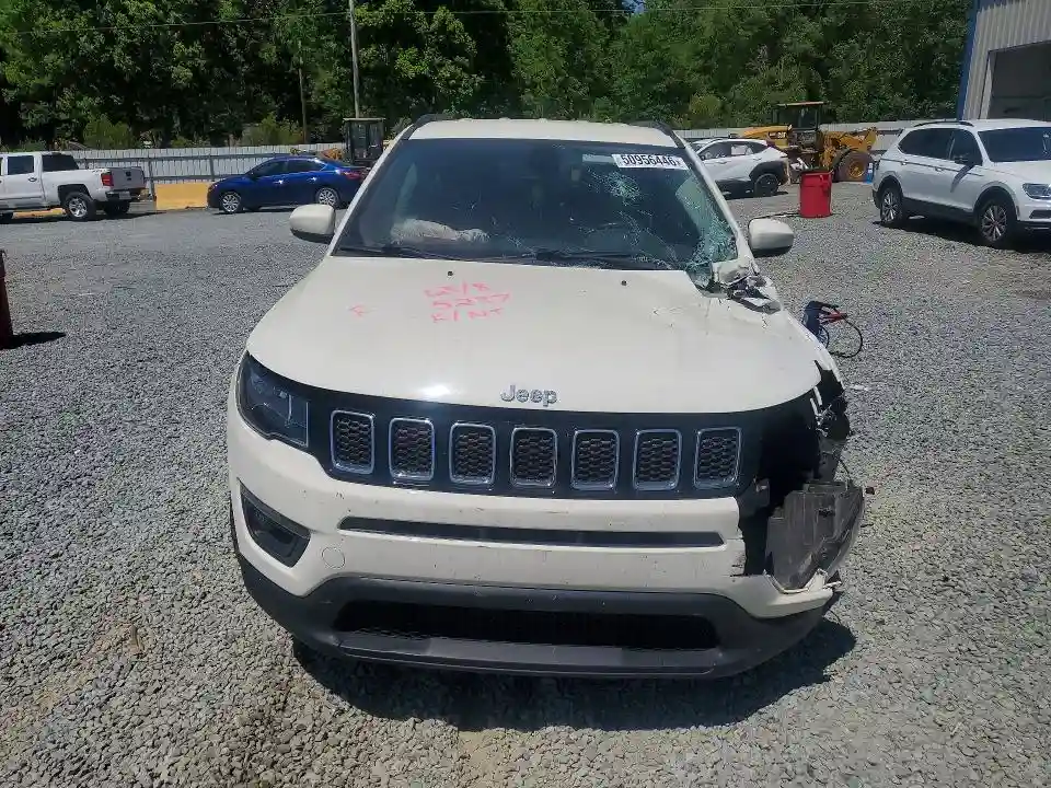 3C4NJCBB6LT235237 2020 JEEP COMPASS-4