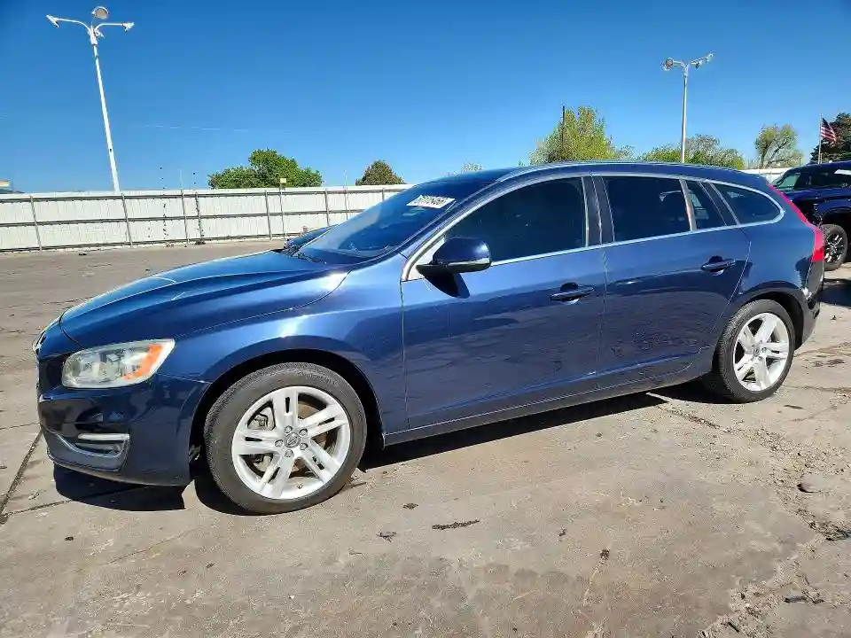 YV1612SK0F1228837 2015 VOLVO V60-0