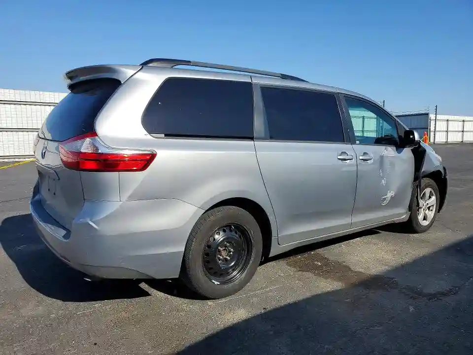 5TDKK3DC2FS644940 2015 TOYOTA SIENNA-2