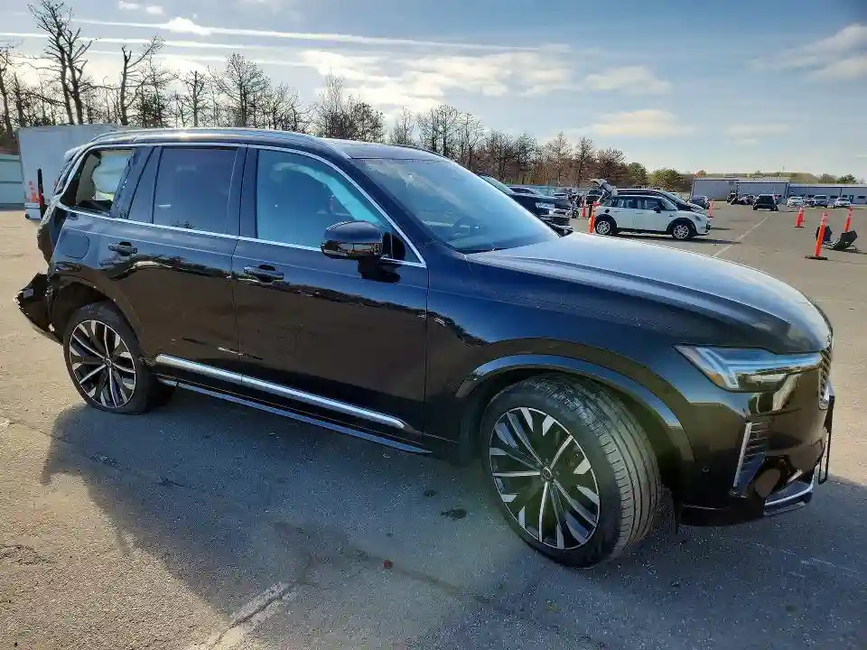 YV4062PB5S1363230 2025 VOLVO XC90-3