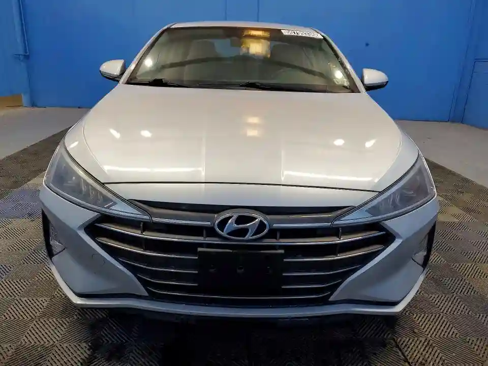 KMHD84LFXKU878978 2019 HYUNDAI ELANTRA-4