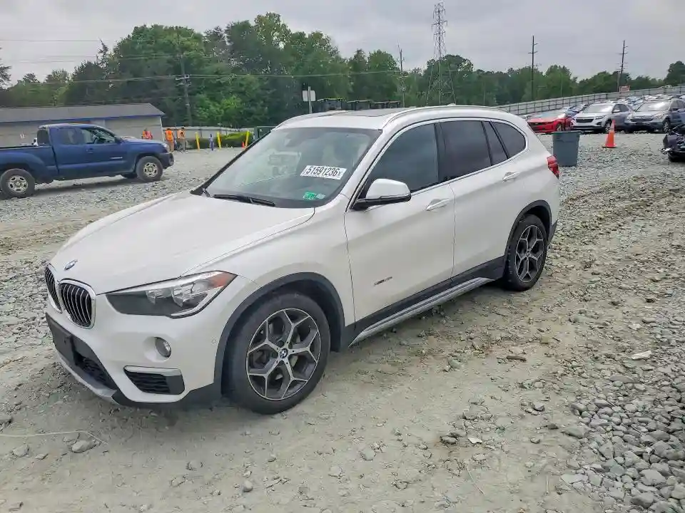 WBXHT3C39G5E56356 2016 BMW X1-0