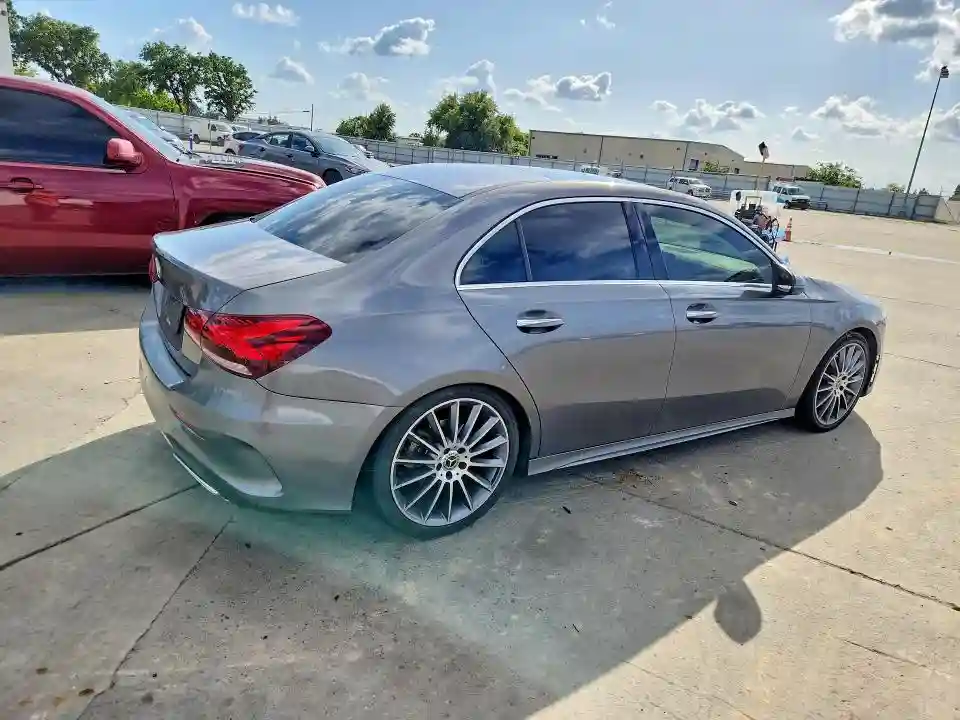 WDD3G4EB7KW010525 2019 MERCEDES-BENZ A-CLASS-2