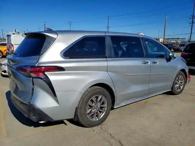 5TDYRKEC2MS029736 2021 TOYOTA SIENNA-2