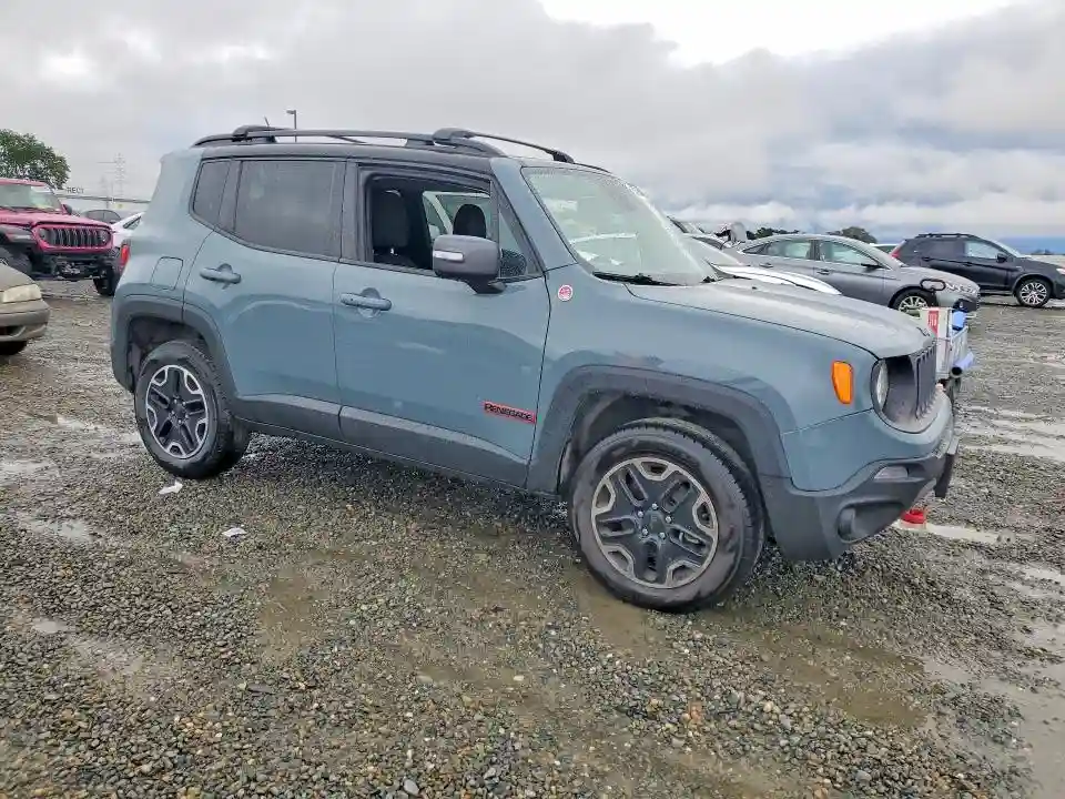 ZACCJBCT1GPC52789 2016 JEEP RENEGADE-3