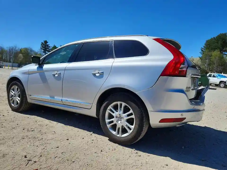 YV4612RK7G2844586 2016 VOLVO XC60-1