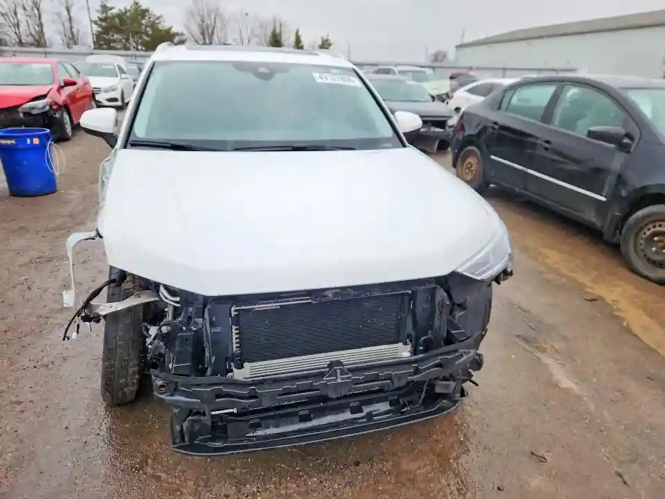 WA1FECF3XL1077059 2020 AUDI Q3-4