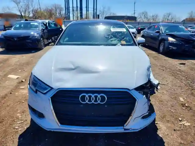 WAUAUGFF0KA076132 2019 AUDI A3-4