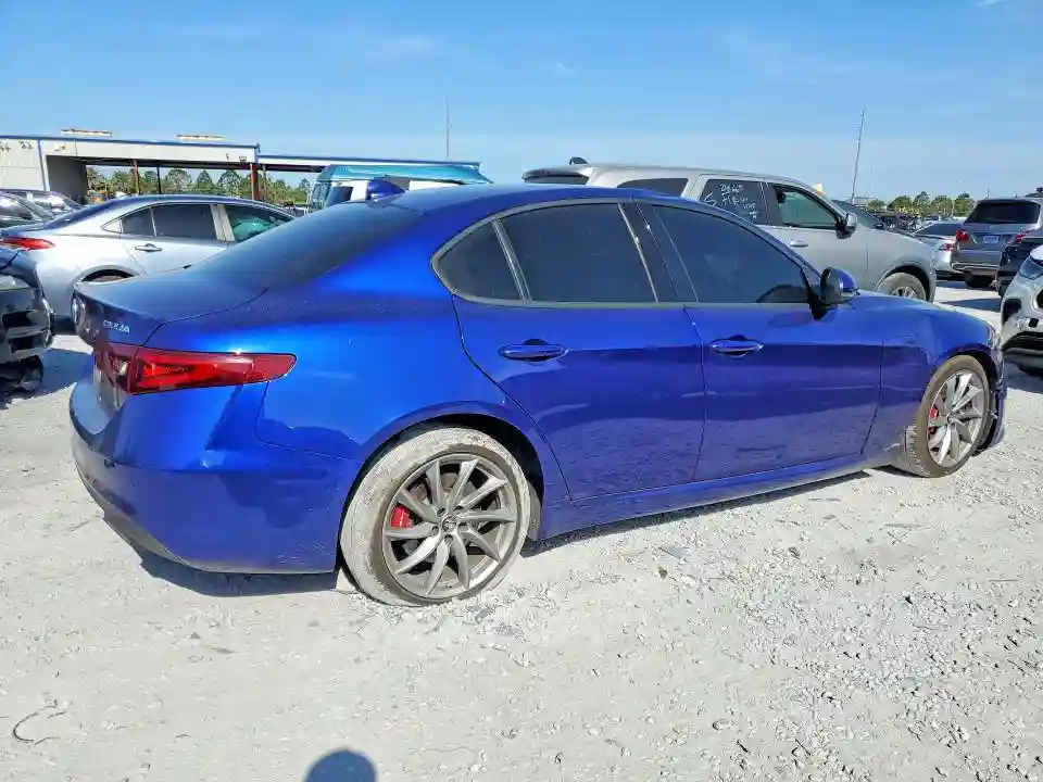 ZARFAMAN7N7660498 2022 ALFA ROMEO GIULIA-2