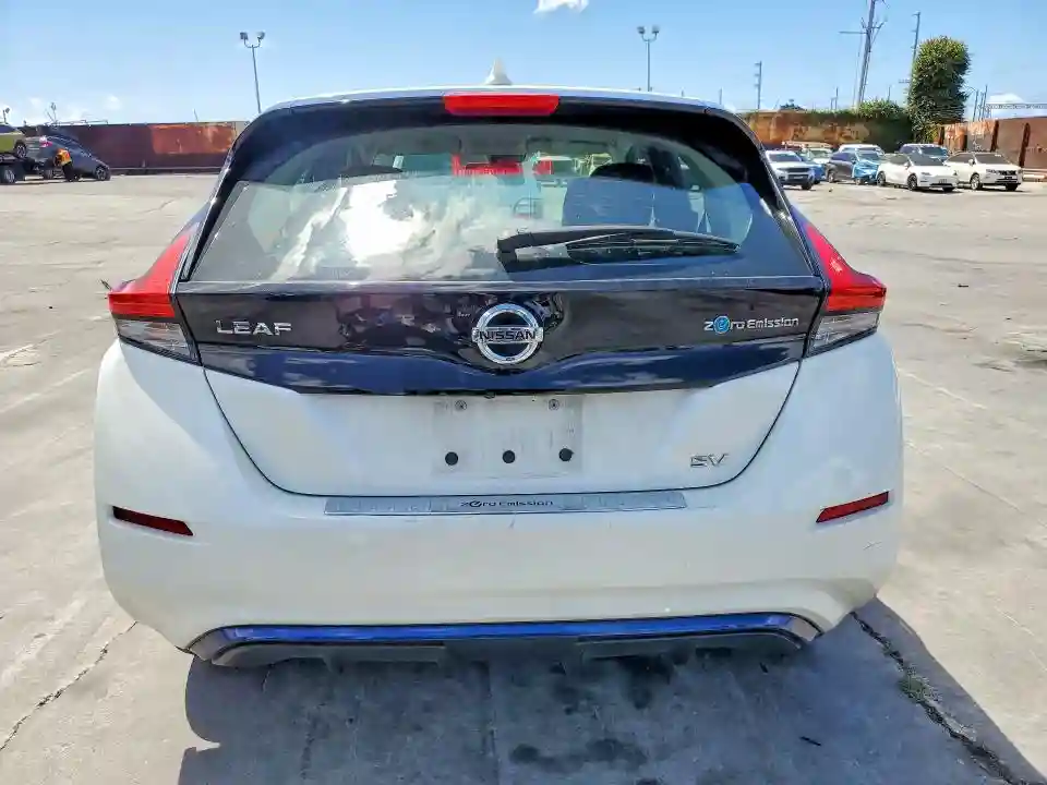 1N4AZ1CP8JC307186 2018 NISSAN LEAF-5