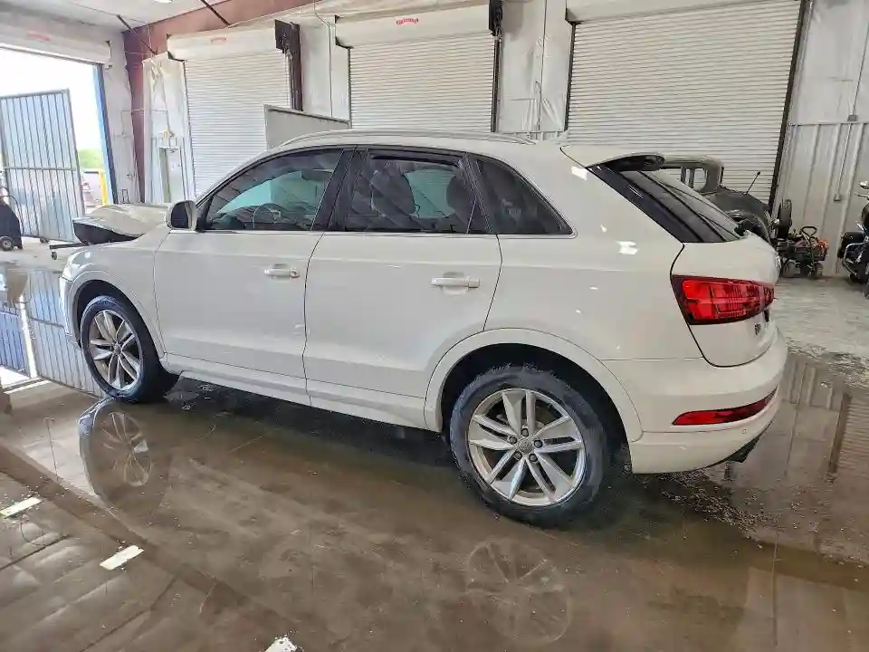 WA1BFCFS6GR015054 2016 AUDI Q3-1