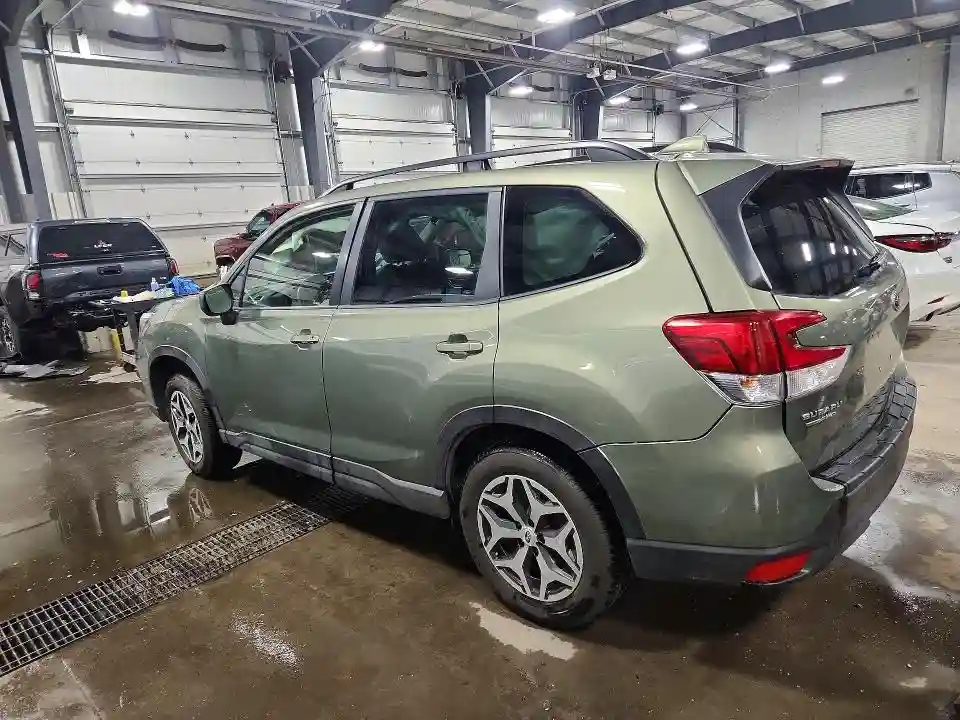 JF2SKAJC3LH457989 2020 SUBARU FORESTER-1