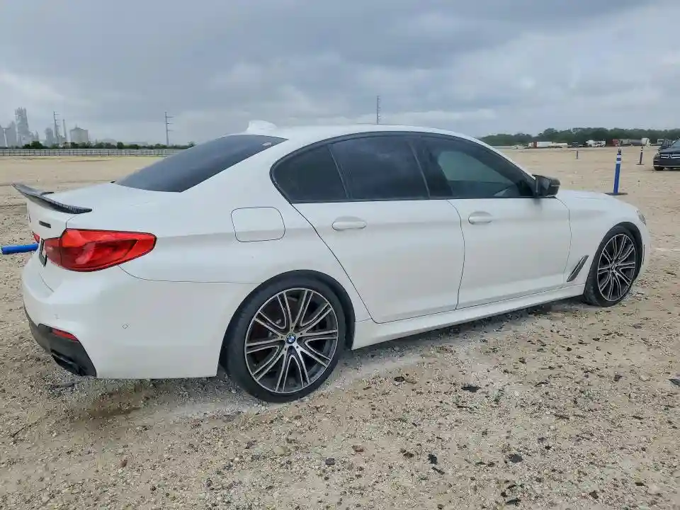 WBAJS7C04LCD22307 2020 BMW M5-2
