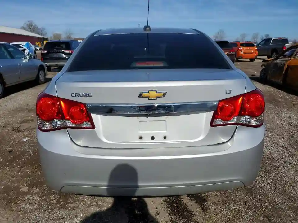 1G1PE5SB4G7150831 2016 CHEVROLET CRUZE-5