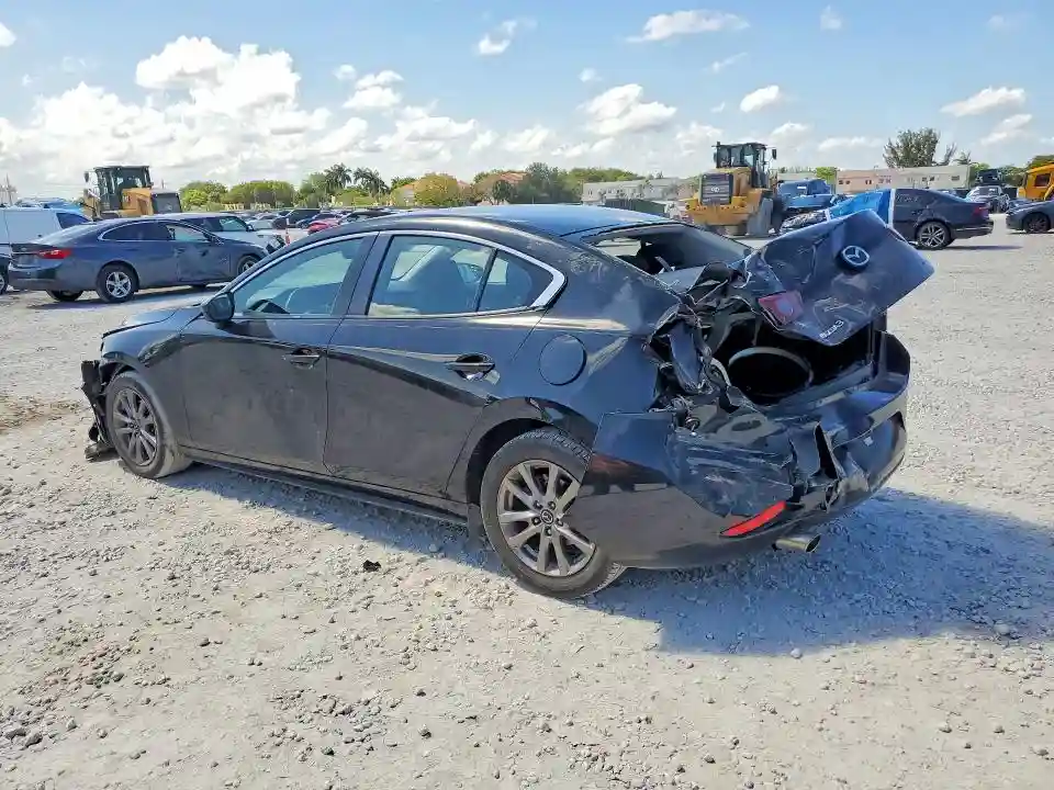 JM1BPABL1K1108142 2019 MAZDA 3-1
