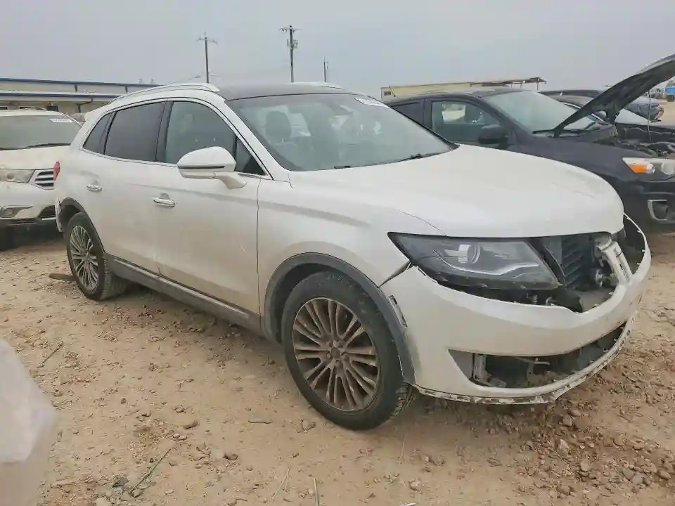 2LMTJ8LR8GBL47605 2016 LINCOLN MKX-3
