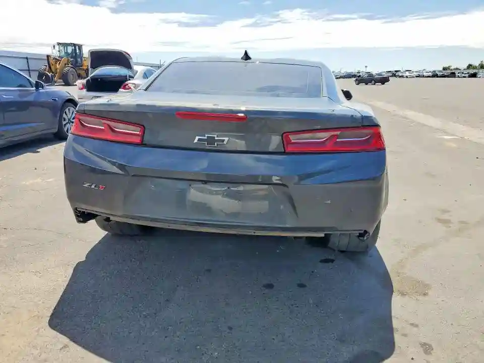 1G1FJ1R60J0169465 2018 CHEVROLET CAMARO-5