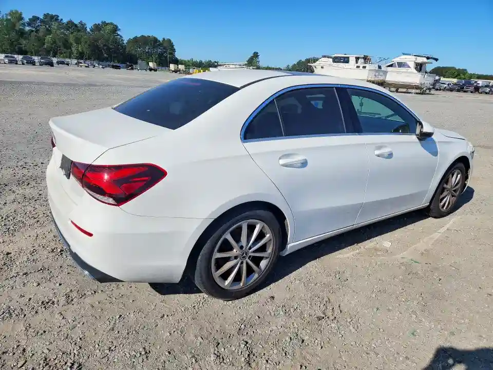 WDD3G4EBXKW016884 2019 MERCEDES-BENZ A-CLASS-2