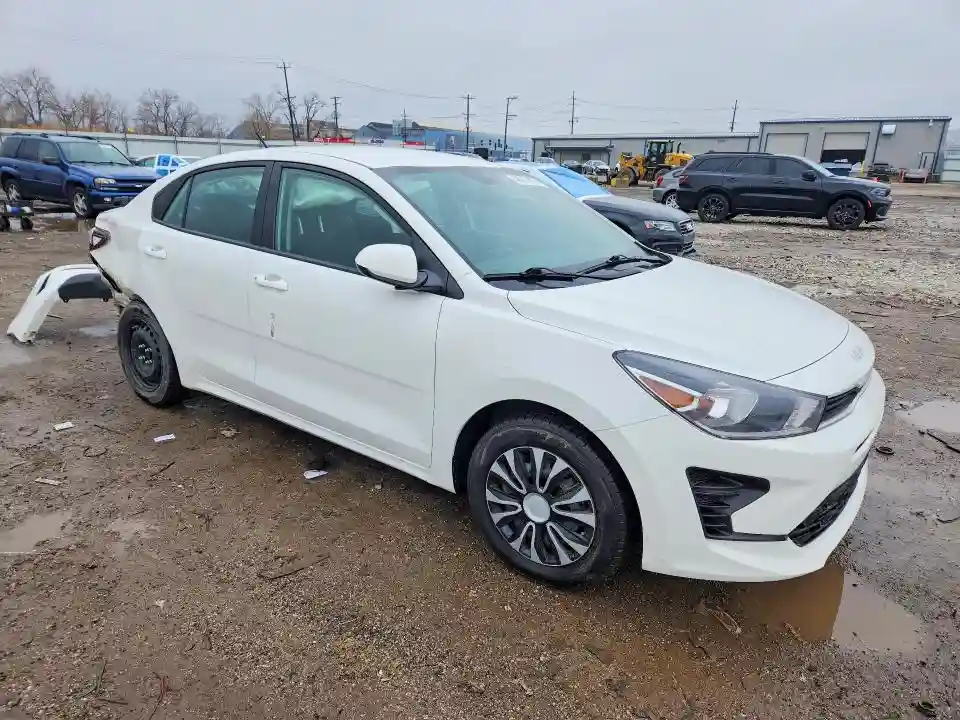 3KPA24AD4PE575596 2023 KIA RIO-3