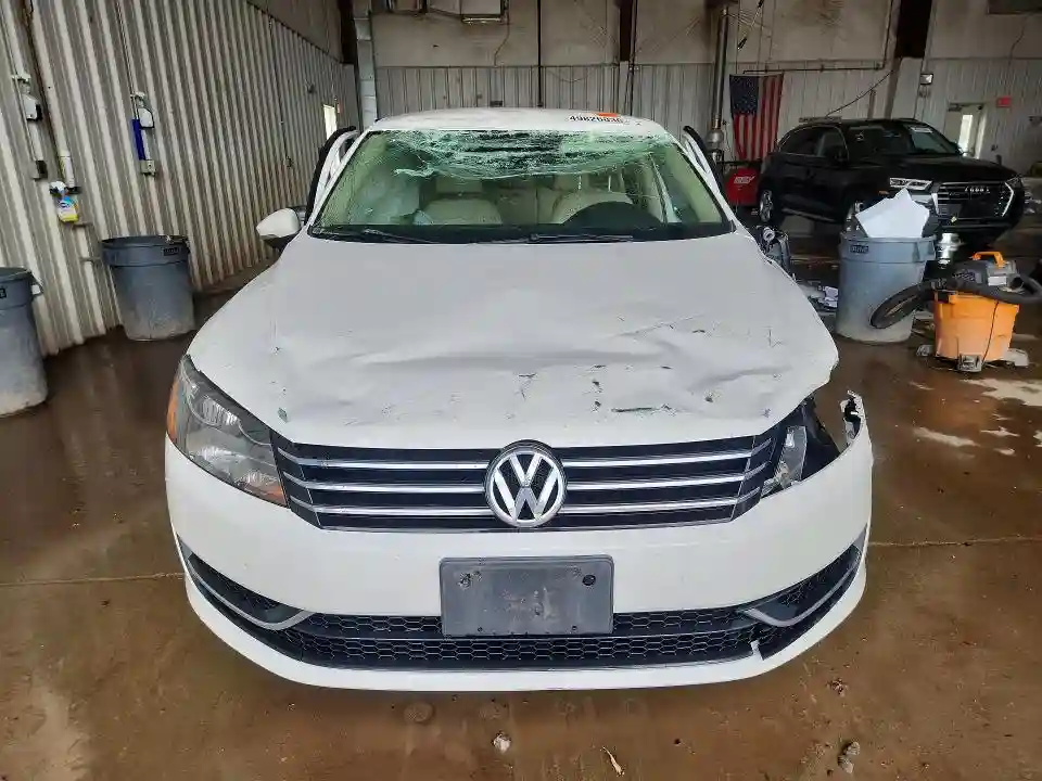 1VWBS7A34FC023662 2015 VOLKSWAGEN PASSAT-4