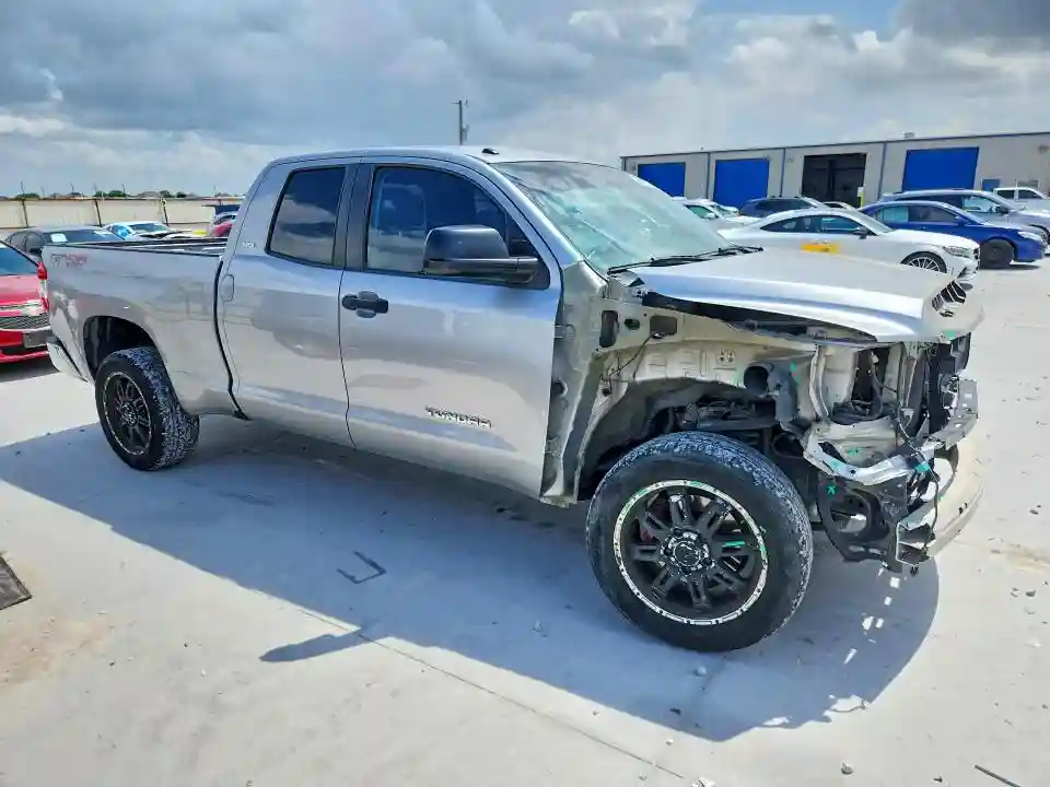 5TFUM5F18JX075301 2018 TOYOTA TUNDRA-3
