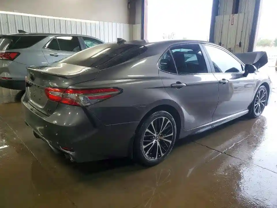 4T1B11HK0KU805585 2019 TOYOTA CAMRY-2