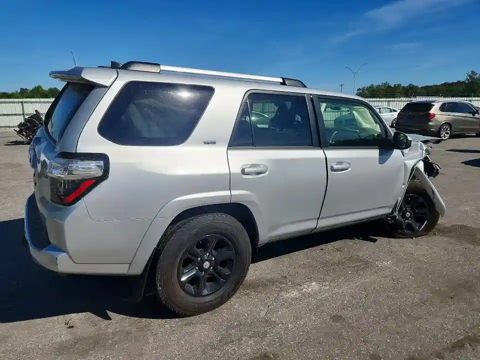 JTEEU5JR3R5311373 2024 TOYOTA 4RUNNER-2