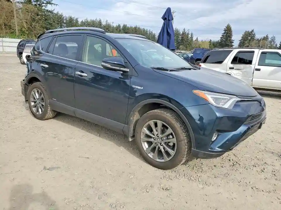 JTMDJREV4JD195439 2018 TOYOTA RAV4-3