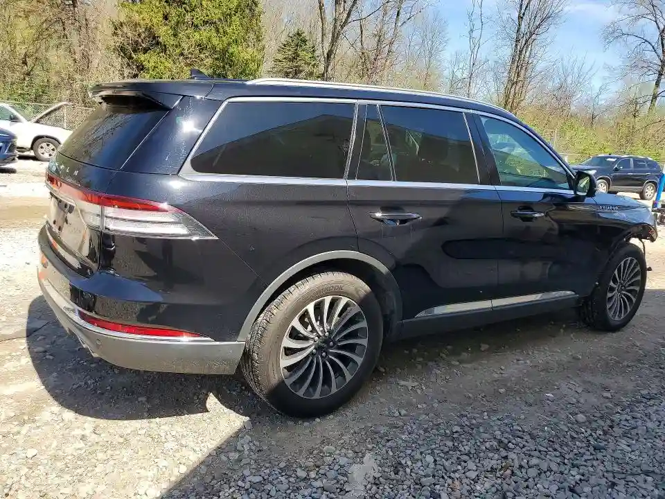 5LM5J6XC2PGL15477 2023 LINCOLN TOWNHOUSE AVIATOR-2