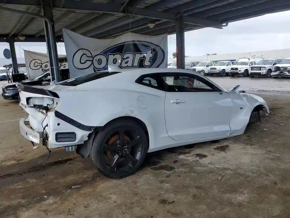 1G1FE1R74J0113378 2018 CHEVROLET CAMARO-2