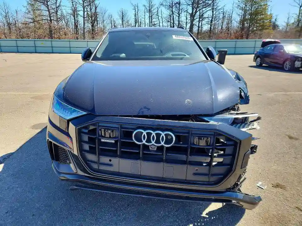 WA1FVAF16KD041529 2019 AUDI Q8-4