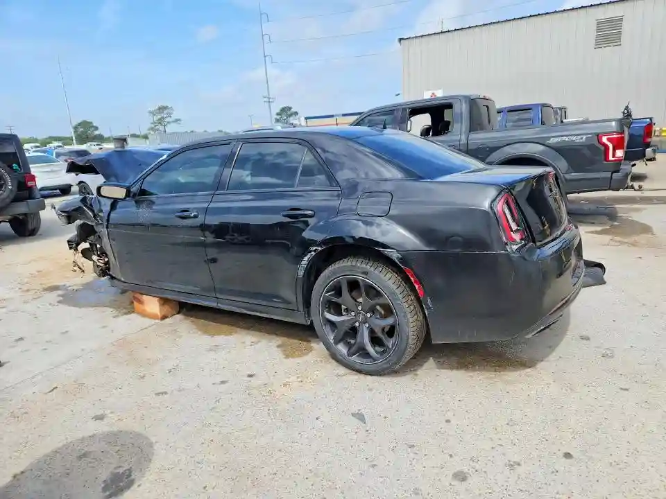 2C3CCAAG0MH673432 2021 CHRYSLER 300-1