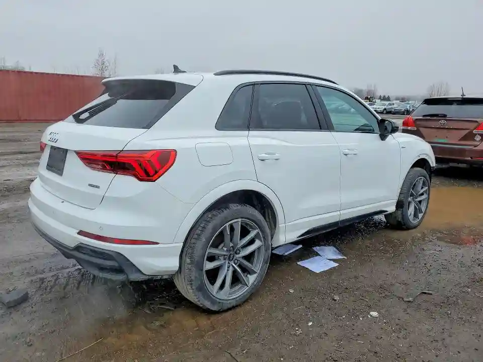 WA1DECF36R1085644 2024 AUDI Q3-2