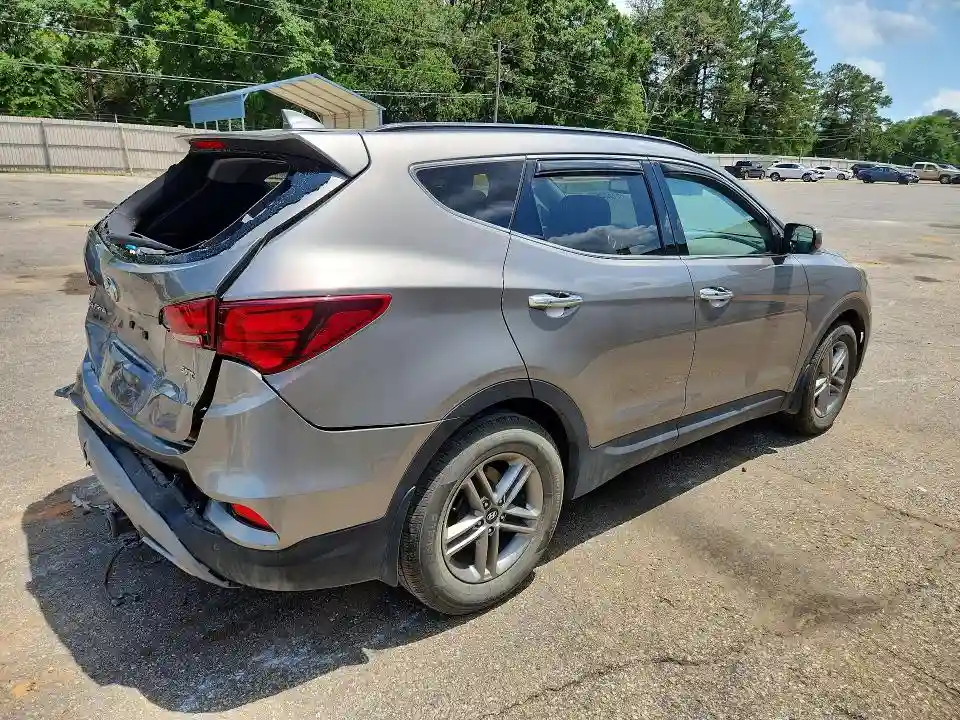 5NMZU3LB6JH089813 2018 HYUNDAI SANTA FE-2