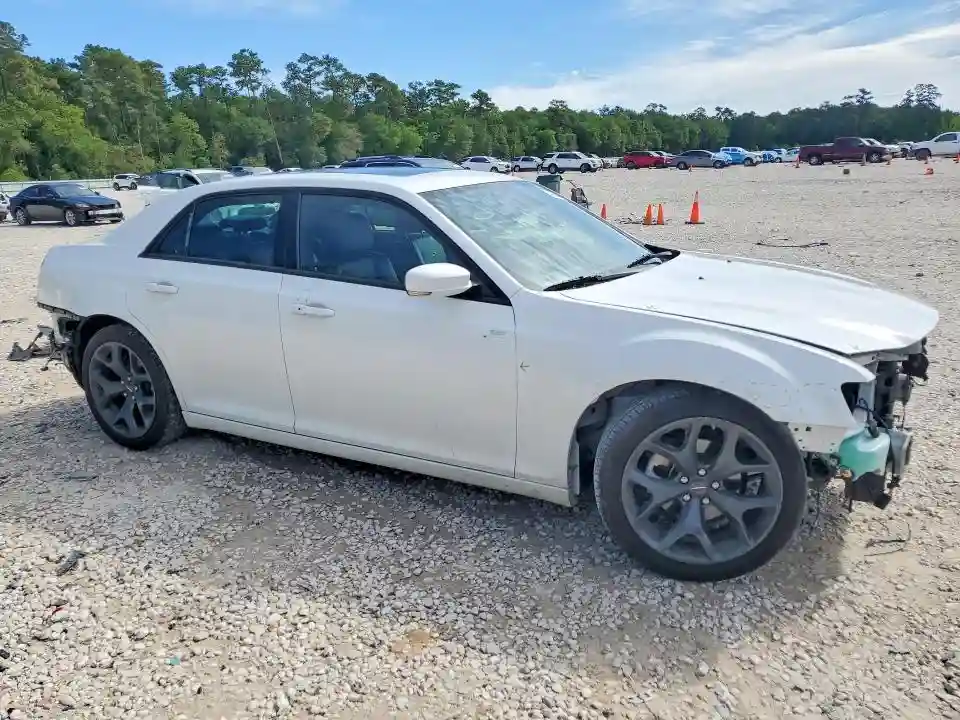 2C3CCABG9PH599771 2023 CHRYSLER 300-3