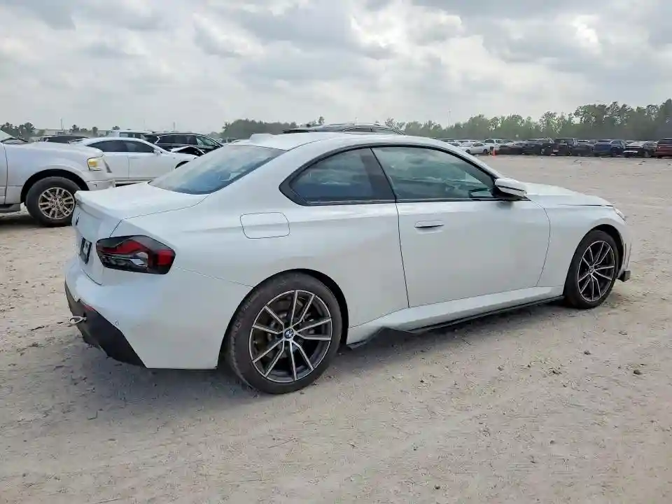 3MW33CM01R8E26876 2024 BMW 2 SERIES-2