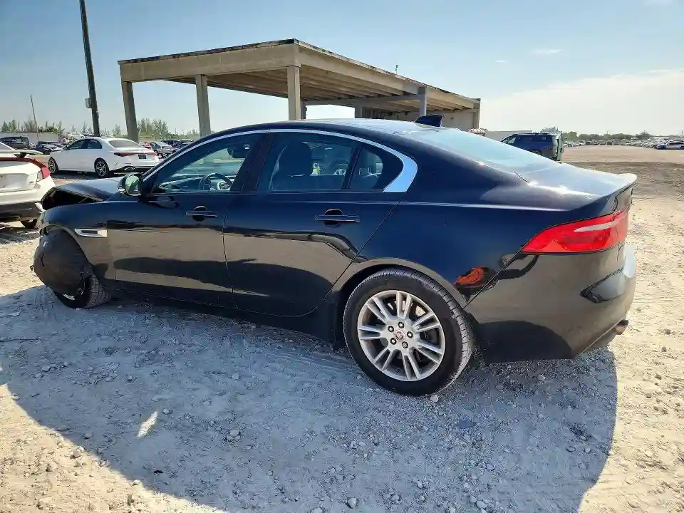 SAJAD4BG4HA975487 2017 JAGUAR XE-1