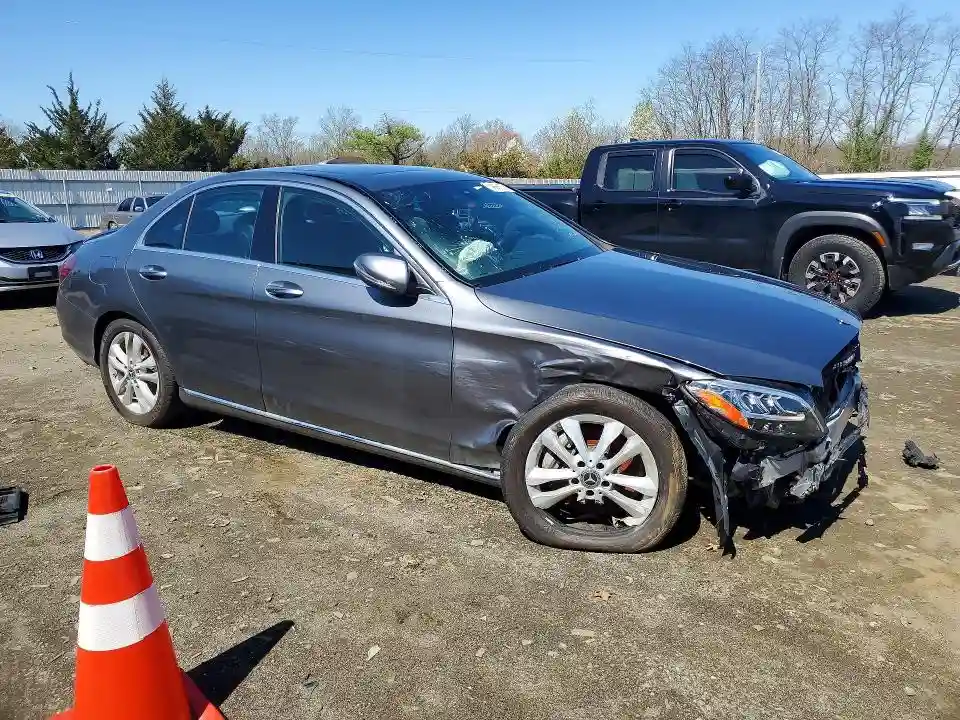 55SWF8EB2KU307495 2019 MERCEDES-BENZ C-CLASS-3